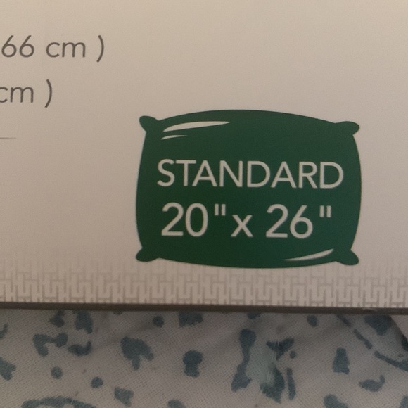 Satin pillowcases and eye mask - Picture 9 of 9